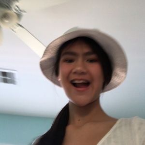 Meet your Posher, Isabelle